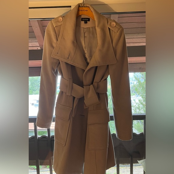 Bebe. Trench coat. Used. Size M. Grey with a hint of lilac color. - Picture 16 of 17
